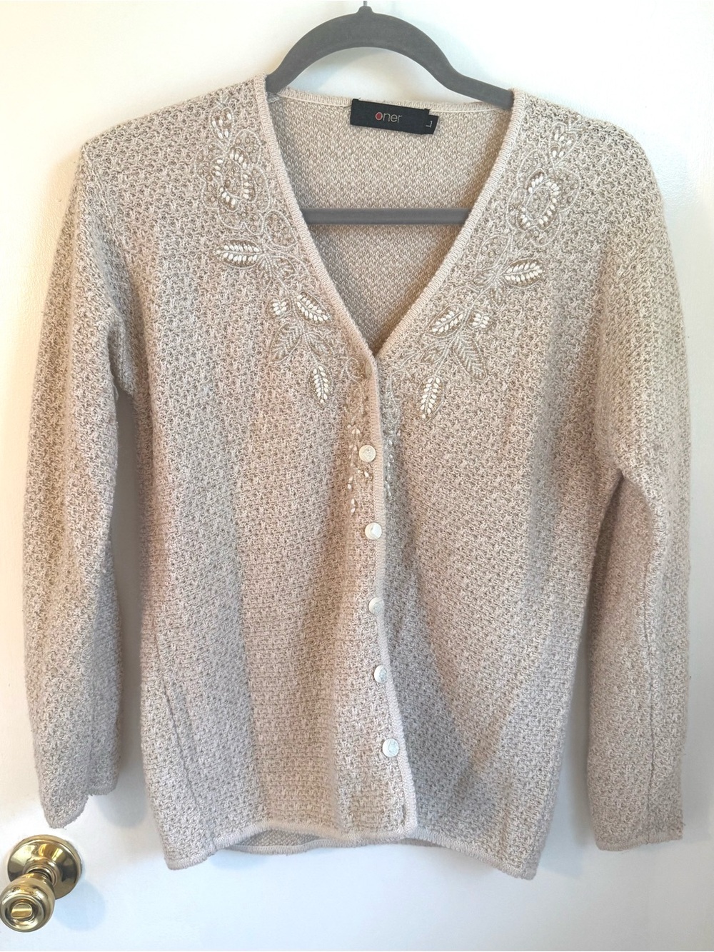 oner Embellished V-Neck Cardigan in Cream Large